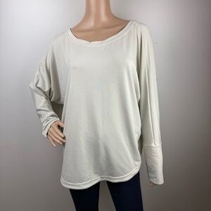 EQL By Kerrits Cream Long Sleeve Scoop Neck Top Women’s Size XL